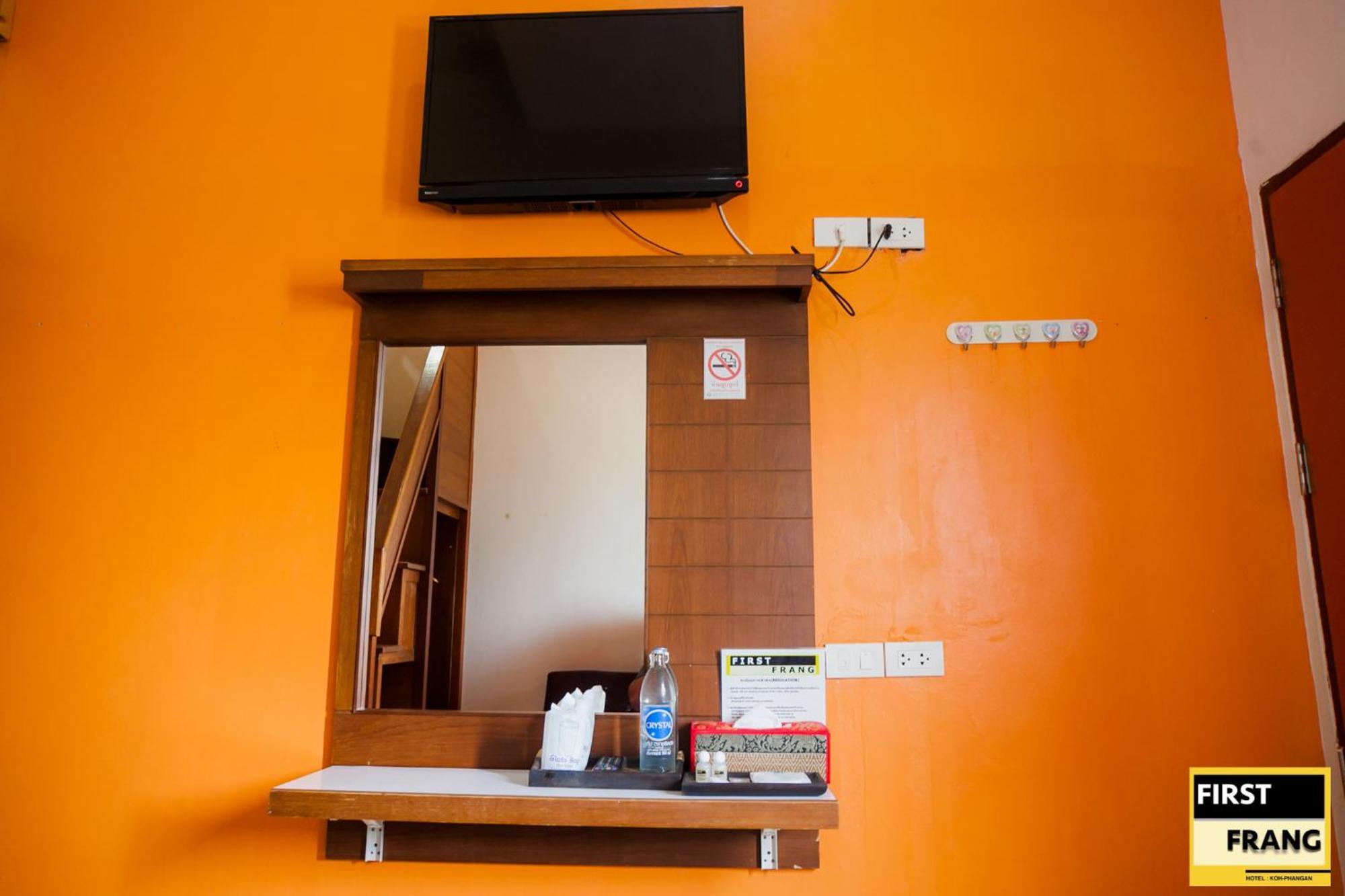 First And Frang Hotel - Koh Phangan Thongsala Exterior photo